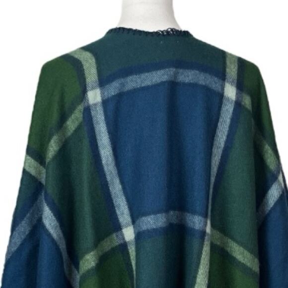 Woolrich Cape Cardigan Blanket Wrap Shawl Blue Green Plaid Women’s One Size - Picture 9 of 13